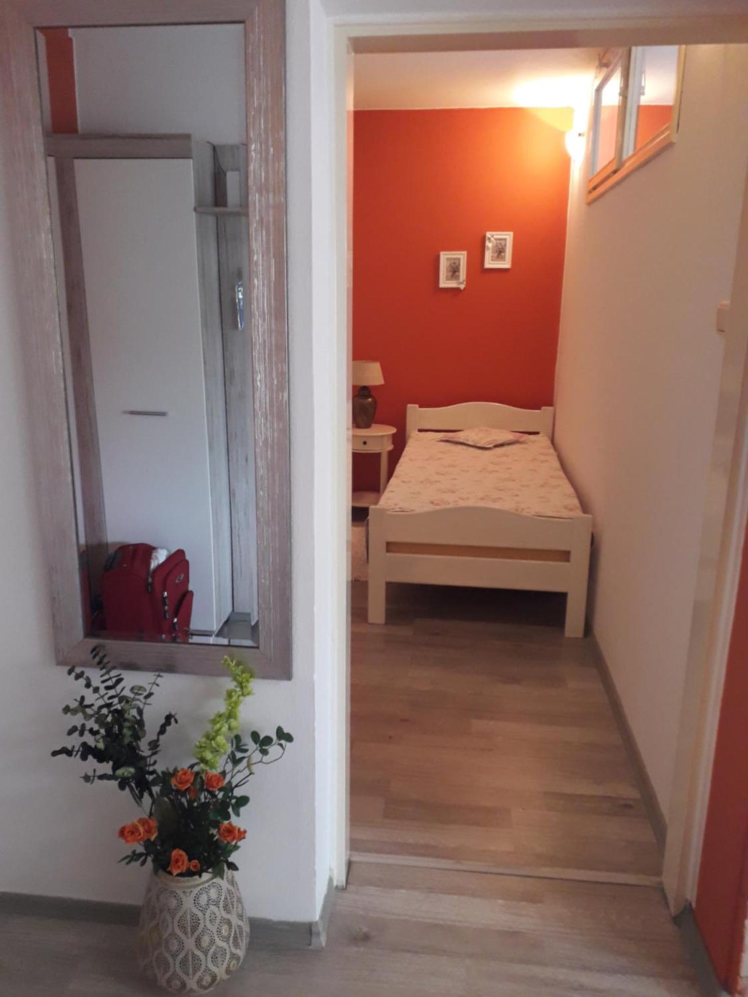 Apartman Drenovac สลูน ภายนอก รูปภาพ