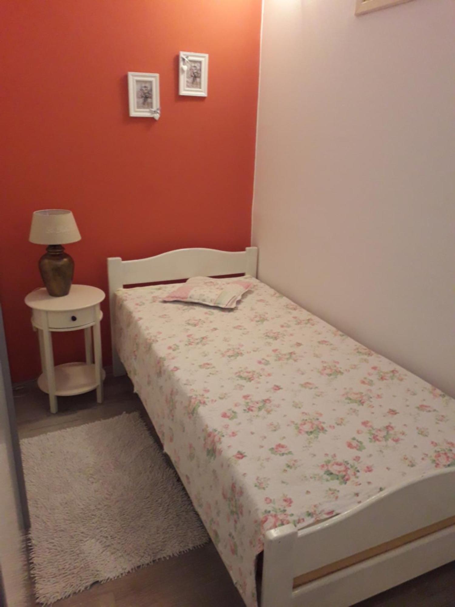 Apartman Drenovac สลูน ภายนอก รูปภาพ