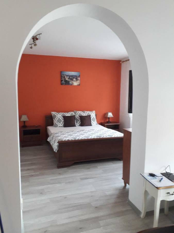 Apartman Drenovac สลูน ภายนอก รูปภาพ